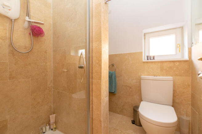 Bedroom 4 Ensuite