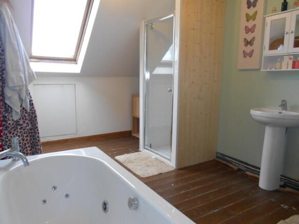 En-suite Bathroom