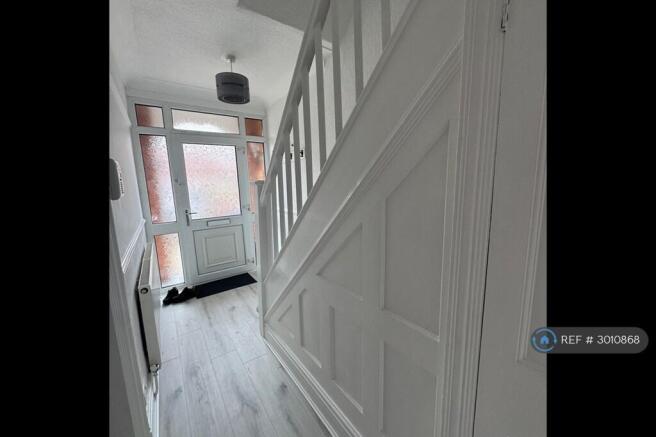 3 bed Semi-Detached to rent Image 5