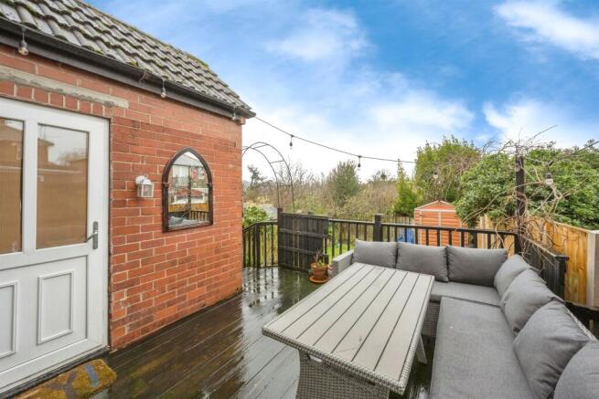 3 bed Semi-Detached for sale Image 12