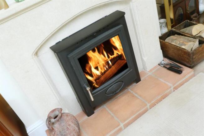 LOG BURNER