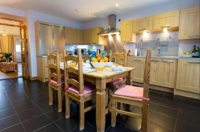 Kitchen #1.jpg