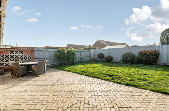 1425829-3-69bdbc0...