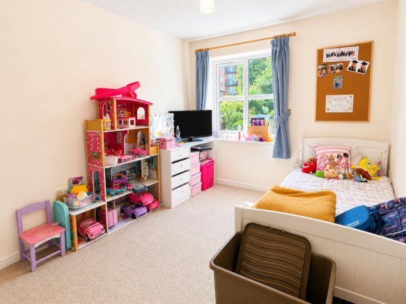 2 bed House for sale Image 9