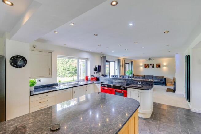 Cowbridge Road, Talygarn, Pontyclun, CF72 9JU photo 4
