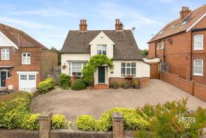 24, Benfield Way, Brighton BN41 2DA