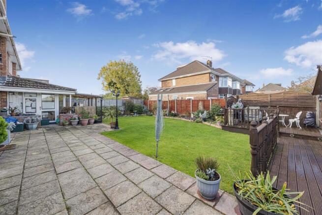 Rear Garden 1.jpg