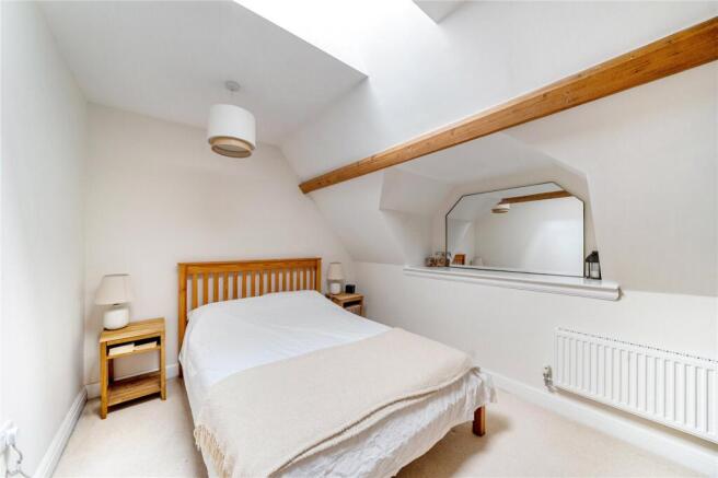 3 bed Terraced for sale Image 6