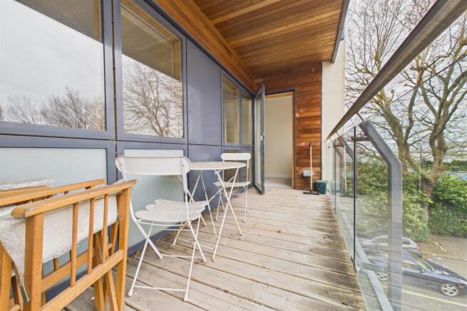 11 St. James South One, Jessop Ave, Cheltenham GL5