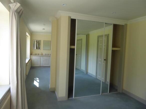 DRESSING ROOM