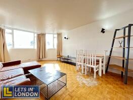 10, 200 White Court, West Hill, London SW15 3JB