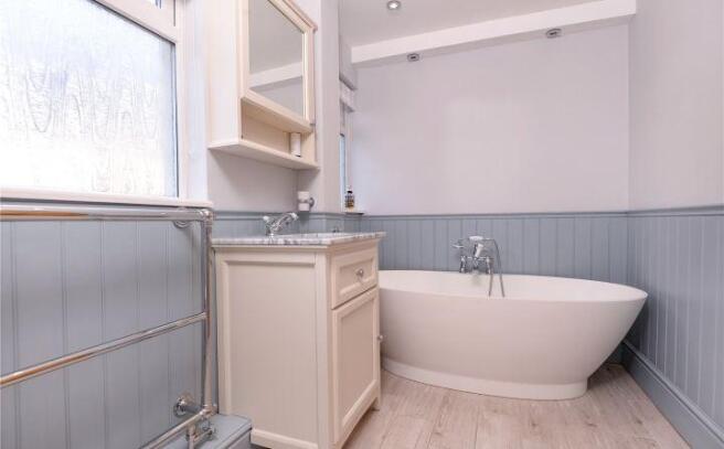 Main Bath/Shower