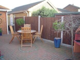 SIDE GARDEN