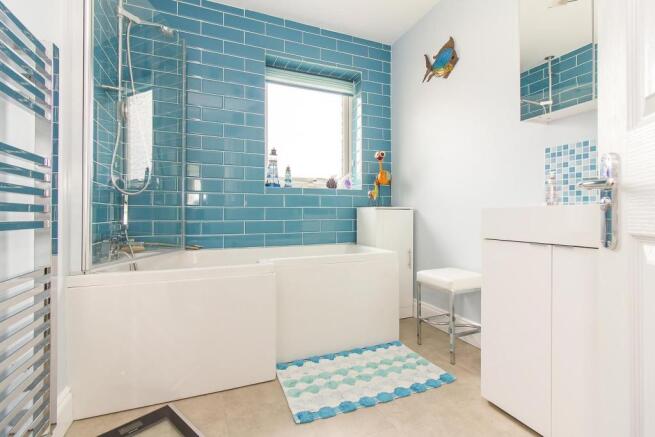 Bathroom.jpg