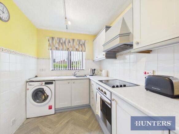 2 bed Semi-Detached Bungalow for sale Image 4