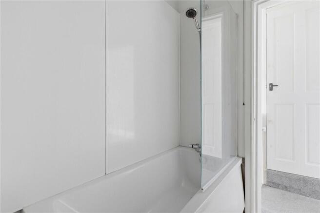 3 bed Terraced for sale Image 12