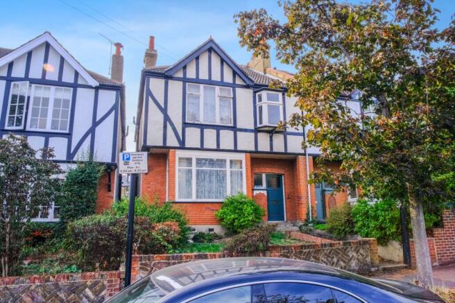 6 College Road, Isleworth, TW7 6DH