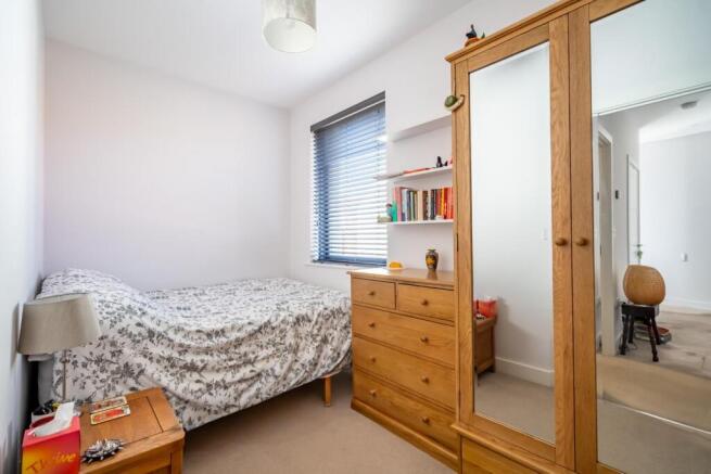 3 bed Town House for sale Image 9