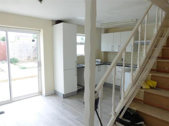 Kitchen/Dining Area