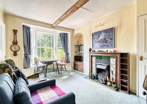 12c Hollybush Road-2.jpg