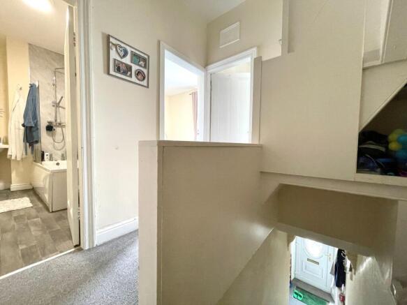 3 bed Terraced for sale Image 8
