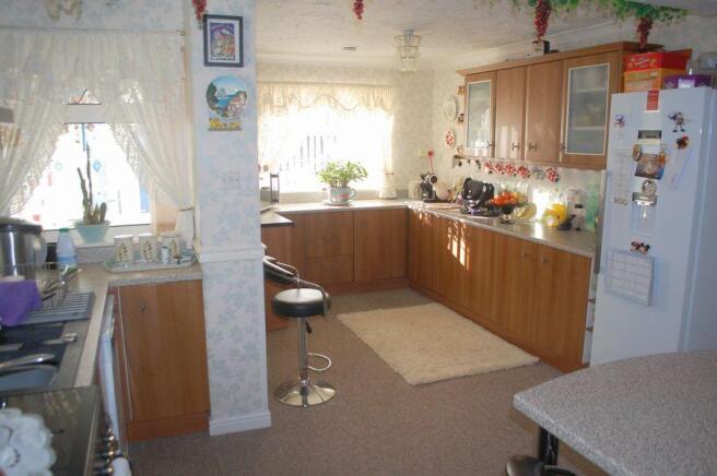 KITCHEN/DINER