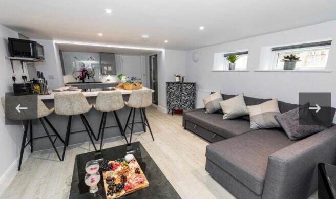 Lounge to Kitchen