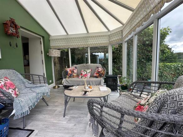 2 bed Cottage for sale Image 8
