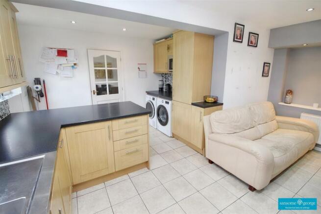 Kitchen / Breakfast Room