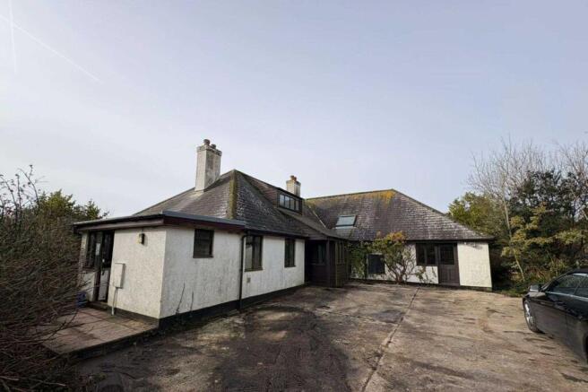 Bulmoor House, Combpyne, Axminster, EX13 8TE