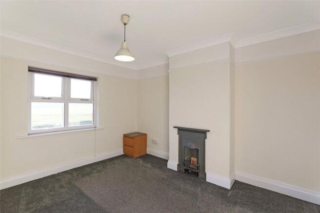 4 bed Semi-Detached for sale Image 8