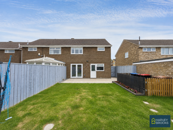 3 bed Semi-Detached for sale Image 12