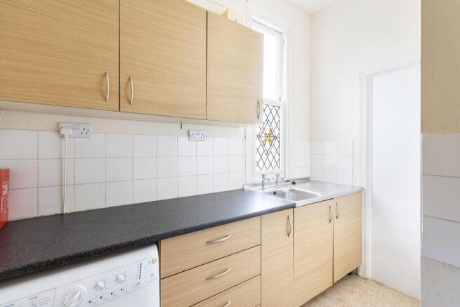 Kitchen ()