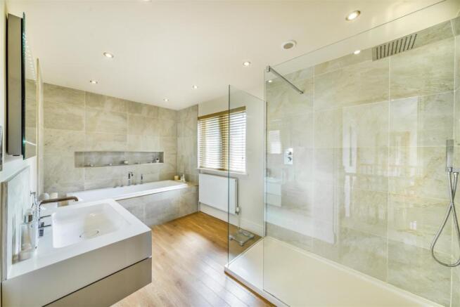 HOUSE BATHROOM