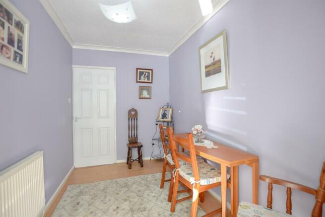 Bedroom/Dining Room