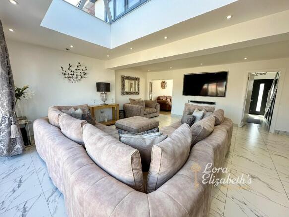 Kitchen/Diner/Lounge