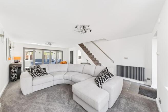 4 bed Detached for sale Image 7