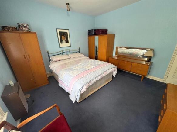 3 bed Terraced for sale Image 10
