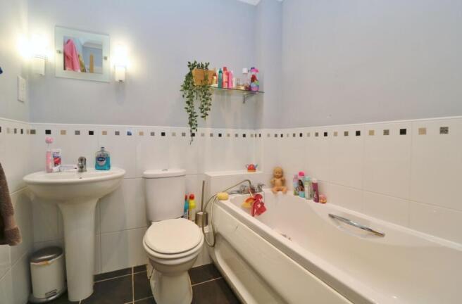 Photo 16