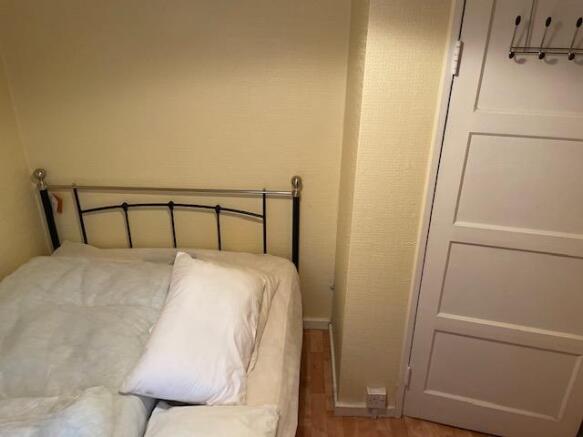 Bedroom 1 (front)