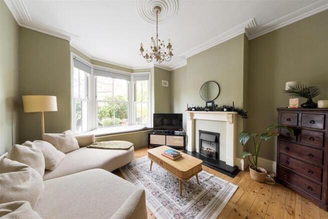 Woodland Road, E4