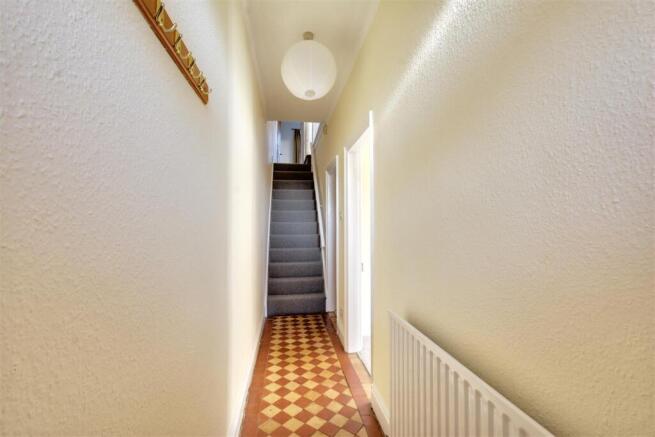 Hallway_2.jpg