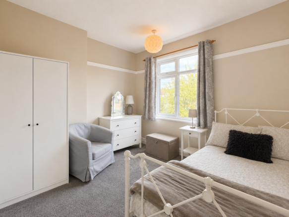 3 bed Semi-Detached for sale Image 8