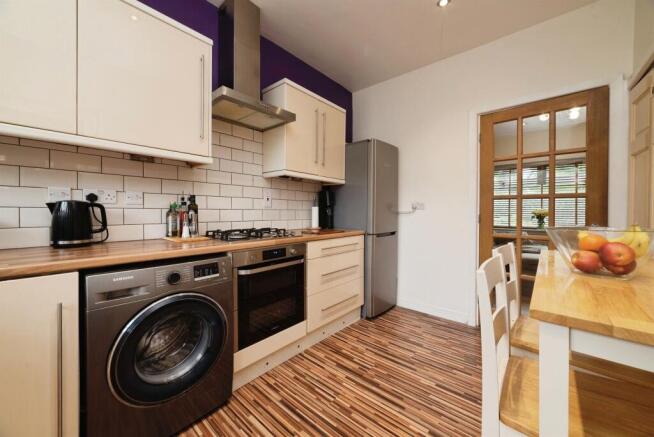 3 bed Terraced for sale Image 4