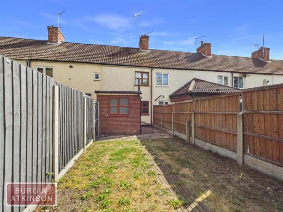 3 bed Terraced for sale Image 10
