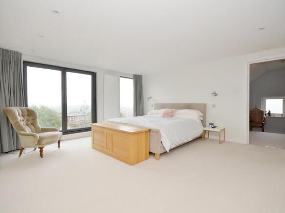 Bedroom 4 a LR