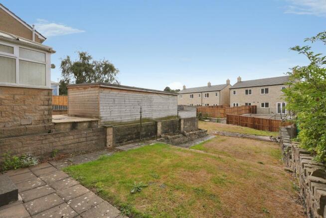 3 bed Semi-Detached for sale Image 11