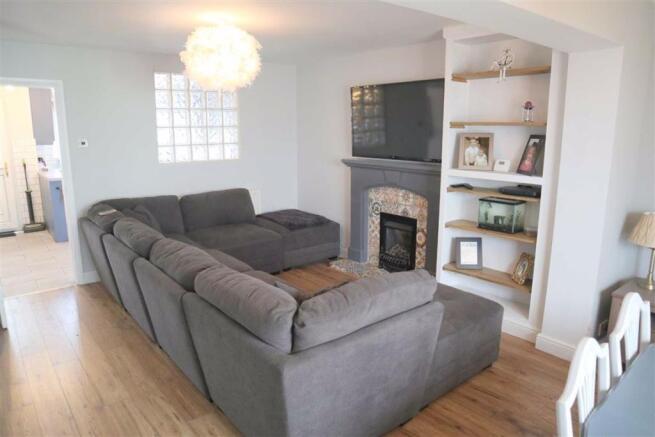 Lounge / dining room