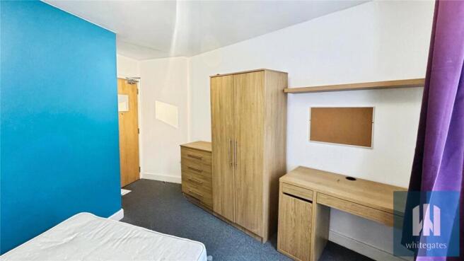 1 bed House Share to rent Image 5
