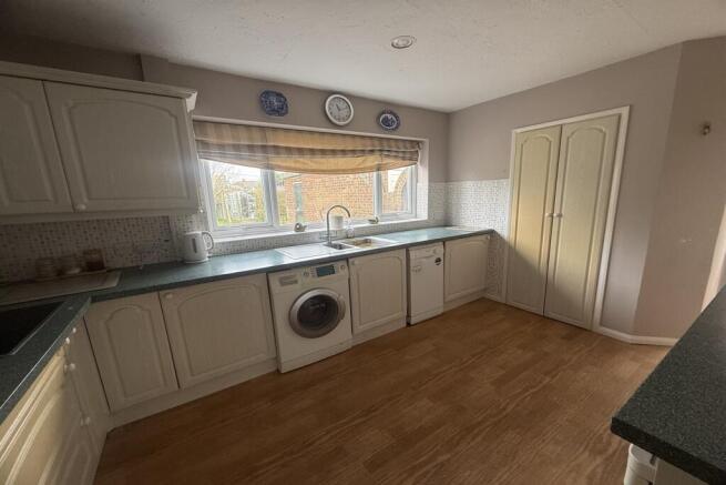 Salcombe Road, Braintree, Essex, CM7 photo 3